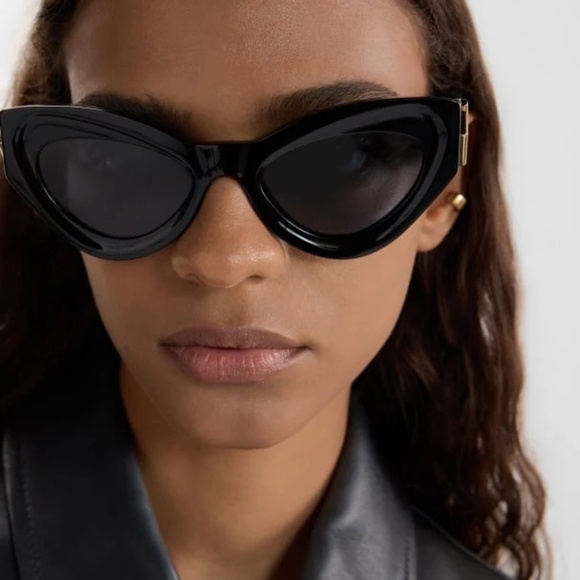 The NEW FENDI FE40146I Diamonds FF Logo 40146 Black Gold Fashion Cat Sunglasses - Picture 3 of 16